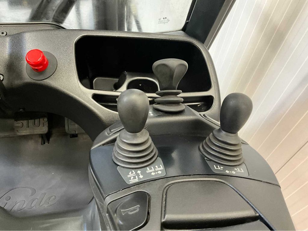 Linde E16-02 Triplex - Freelift - Sideshift