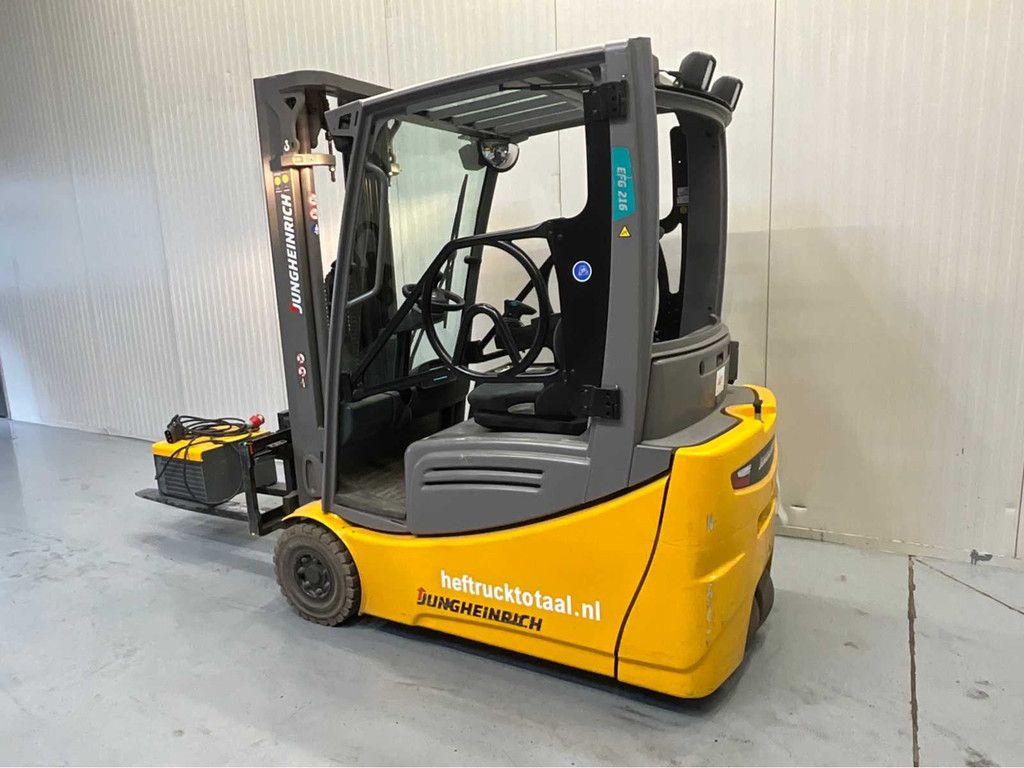 Jungheinrich EFG216 Triplex - Freelift - Sideshift - Acculader
