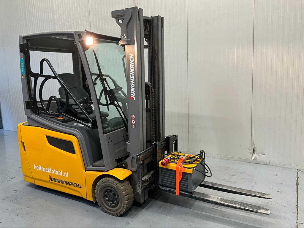 Jungheinrich EFG216 Triplex - Freelift - Sideshift - Acculader