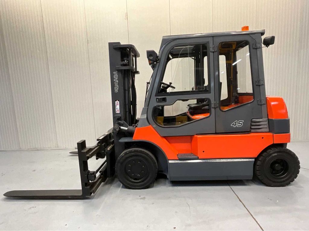 Toyota 7FBMF50 Duplex - Sideshift - Vorkenversteller tot buiten het vorkenbord