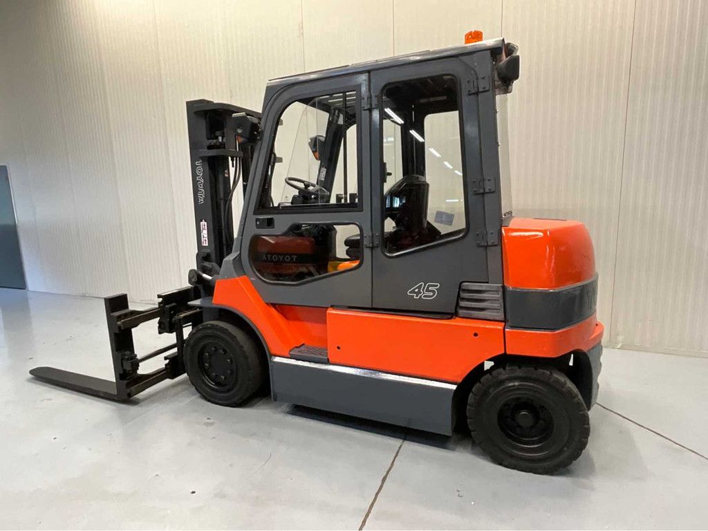 Toyota 7FBMF50 Duplex - Sideshift - Vorkenversteller tot buiten het vorkenbord