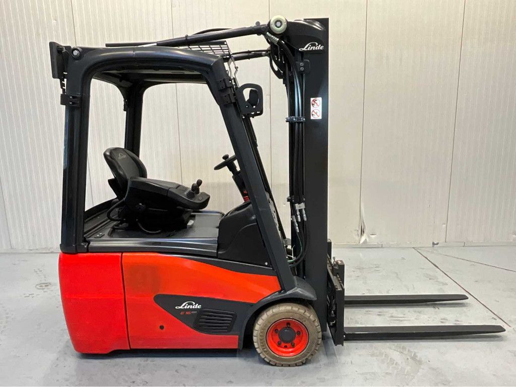 Linde E16C-02 Triplex- Freelift - Sideshift