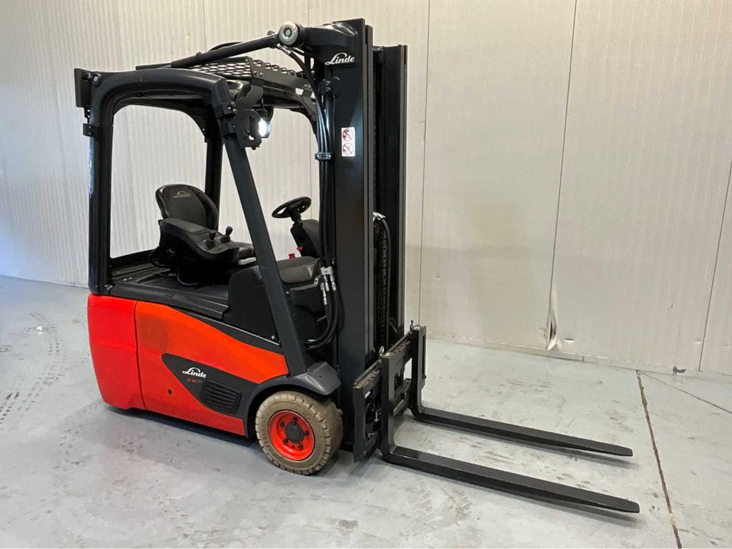 Linde E16C-02 Triplex- Freelift - Sideshift