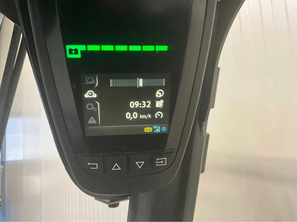 Linde E16C-02 Triplex- Freelift - Sideshift