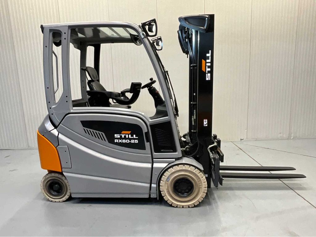 Still RX60-25 Triplex- Freelift - Sideshift
