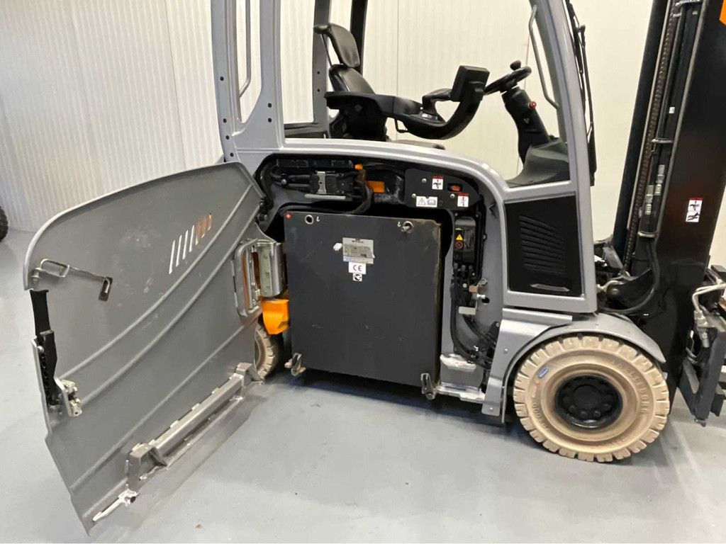 Still RX60-25 Triplex- Freelift - Sideshift