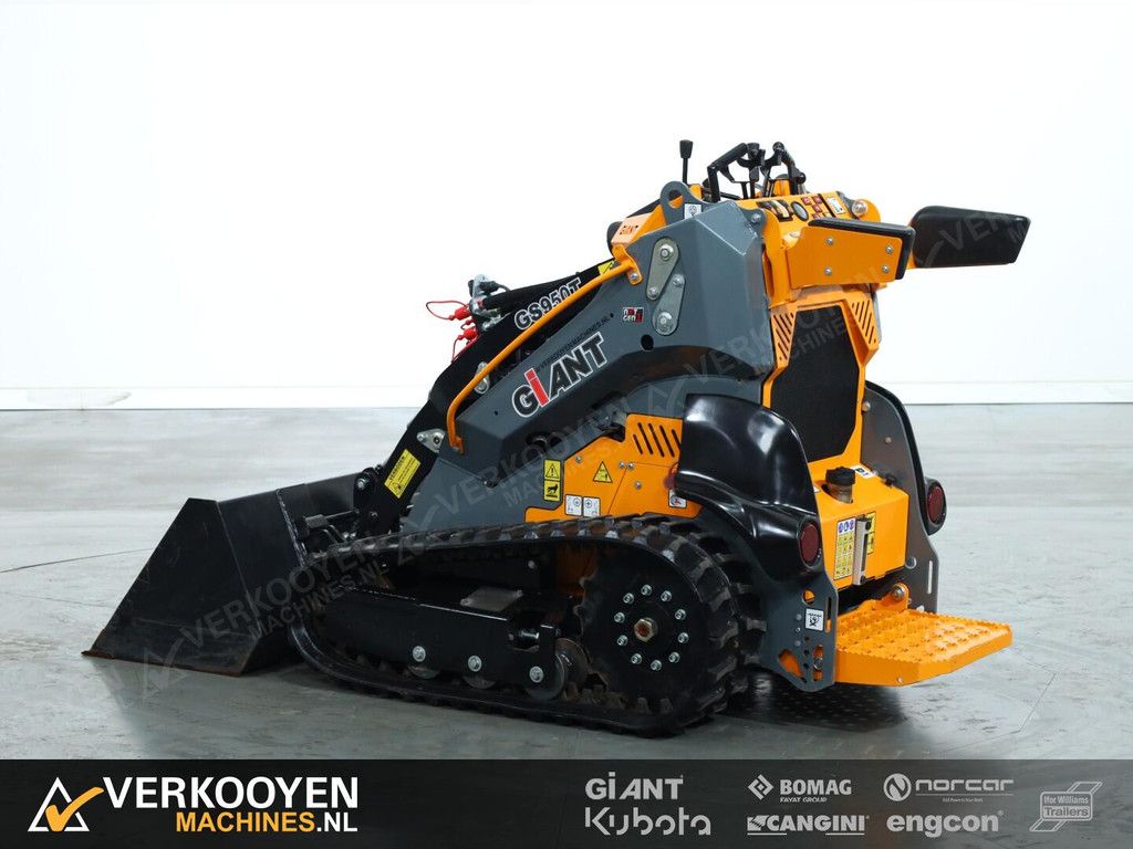 2024 Giant GS950T Skidsteer VK10428