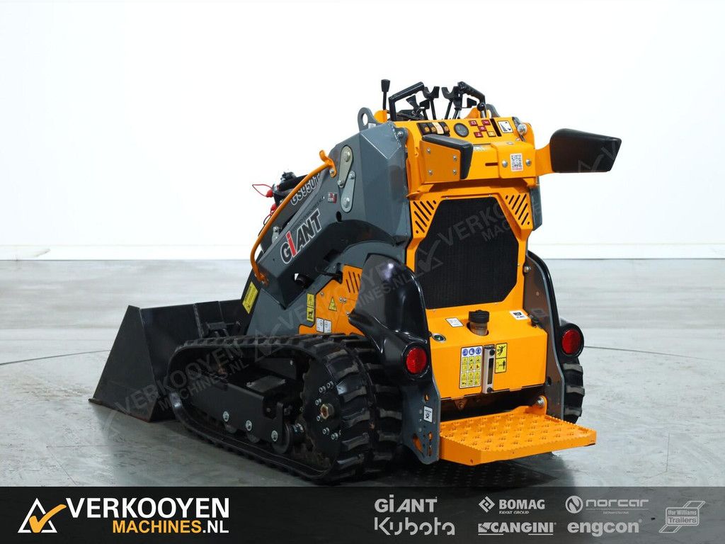 2024 Giant GS950T Skidsteer VK10428