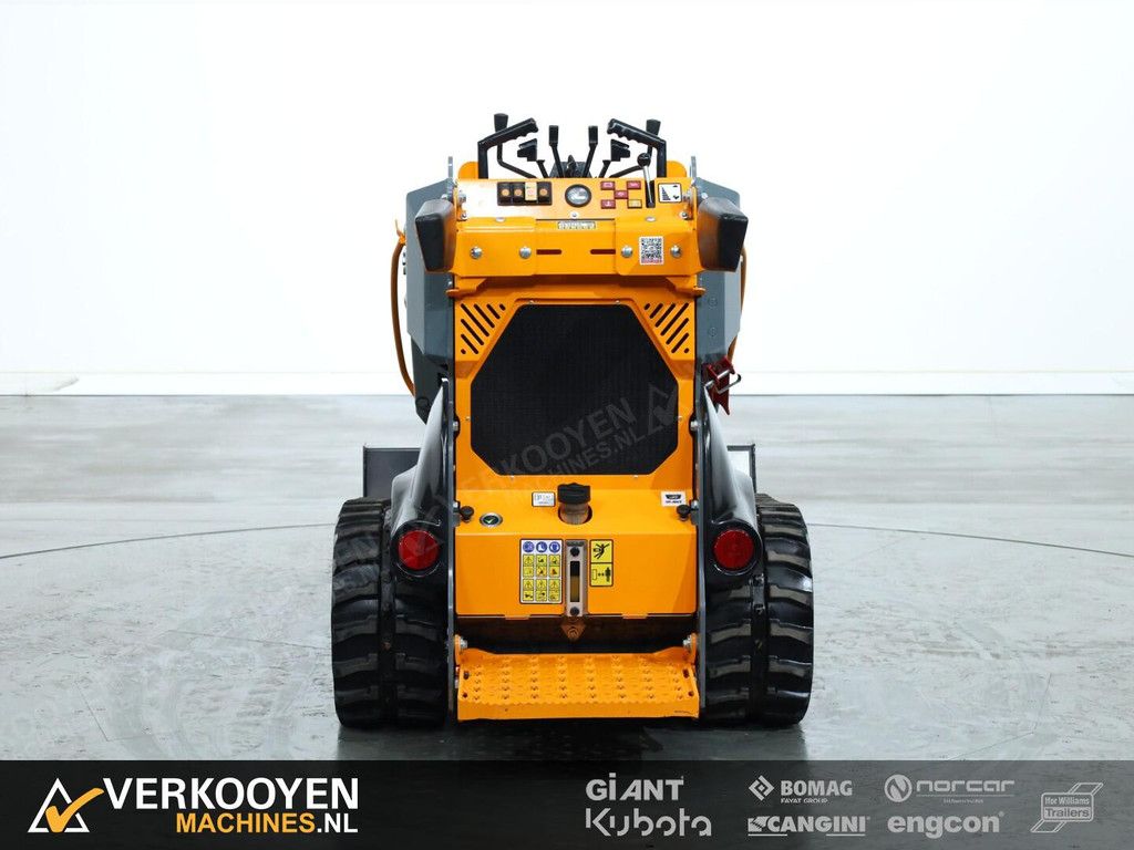 2024 Giant GS950T Skidsteer VK10428