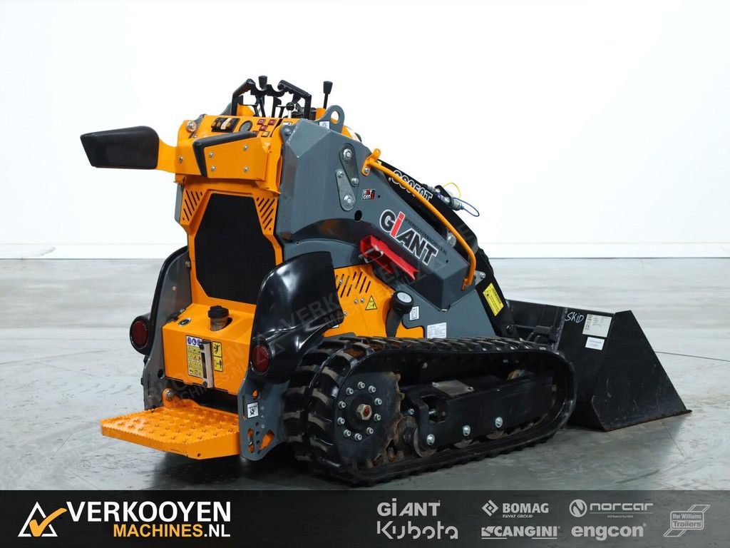 2024 Giant GS950T Skidsteer VK10428