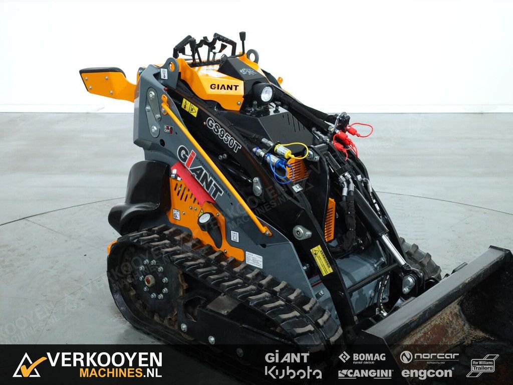 2024 Giant GS950T Skidsteer VK10428