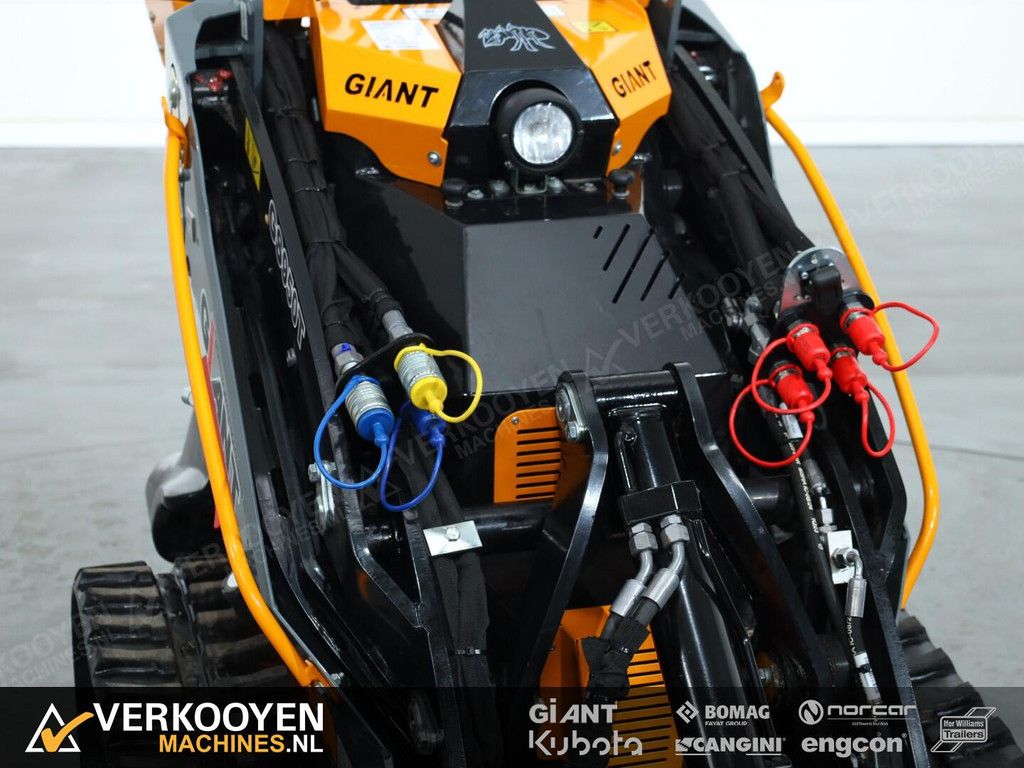 2024 Giant GS950T Skidsteer VK10428