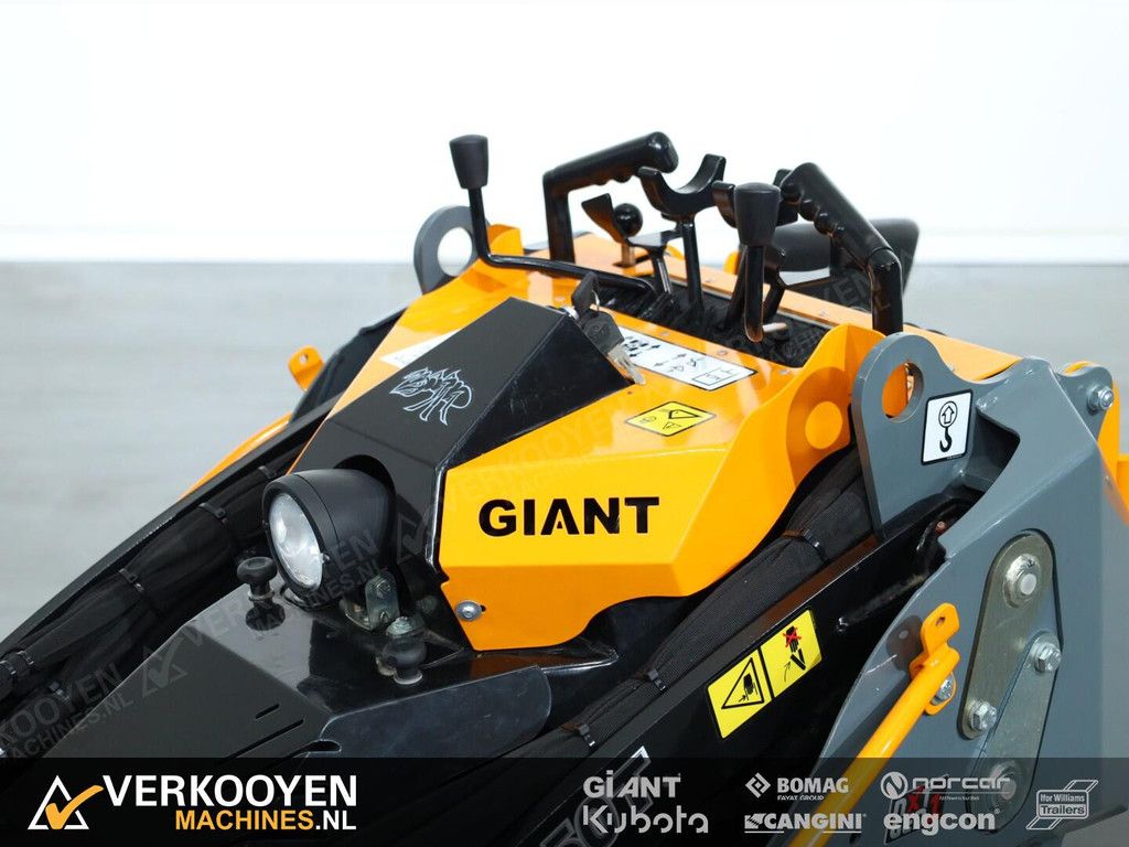 2024 Giant GS950T Skidsteer VK10428