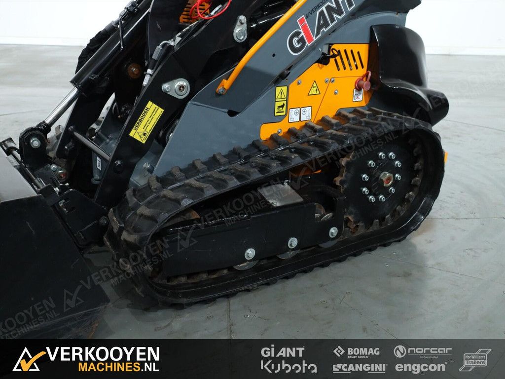 2024 Giant GS950T Skidsteer VK10428