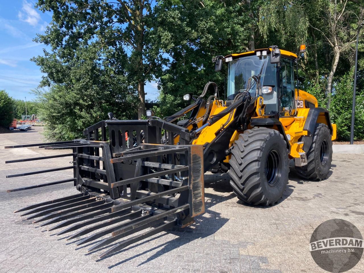 JCB 427 STAGE V AGRI