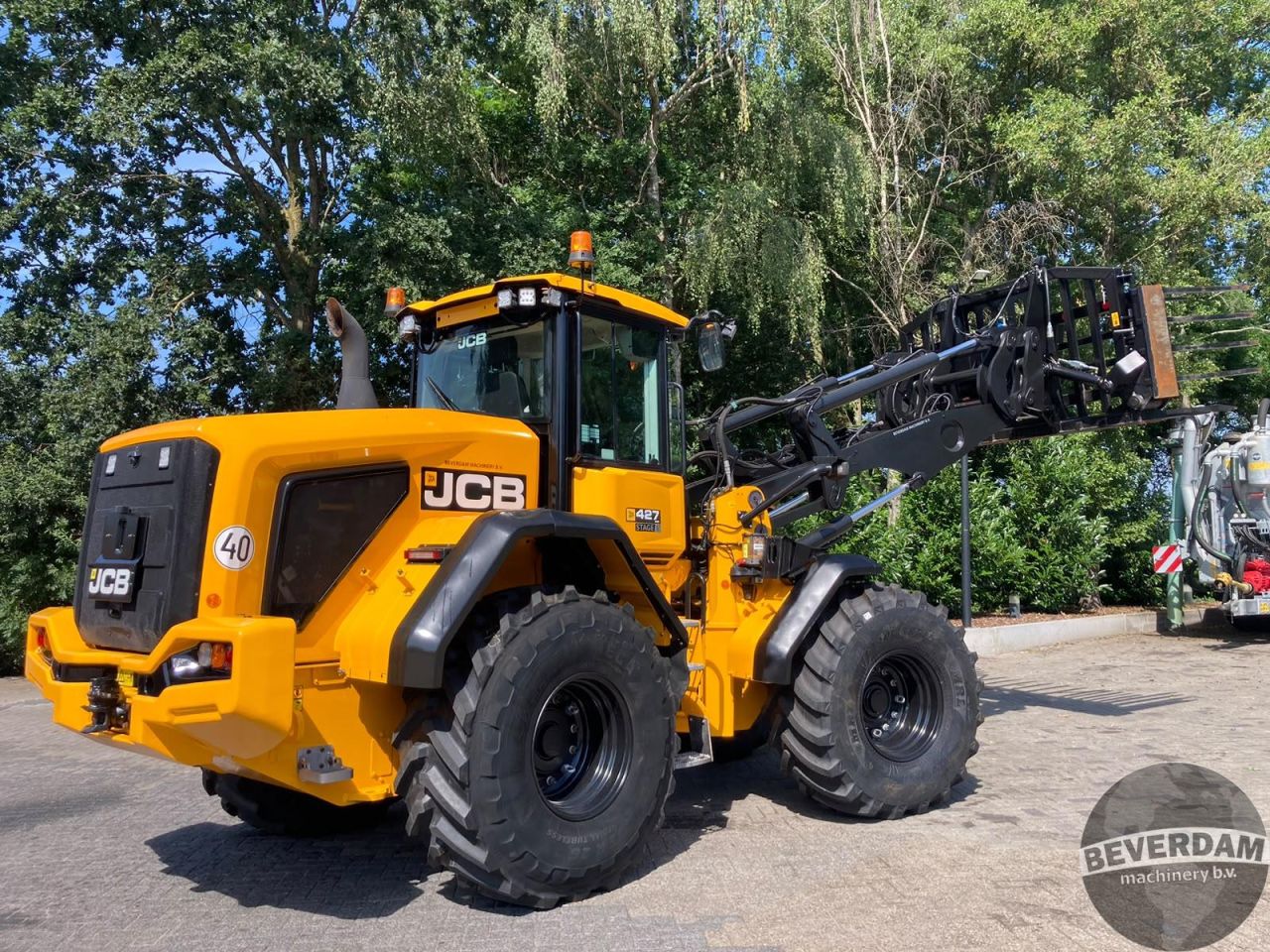 JCB 427 STAGE V AGRI