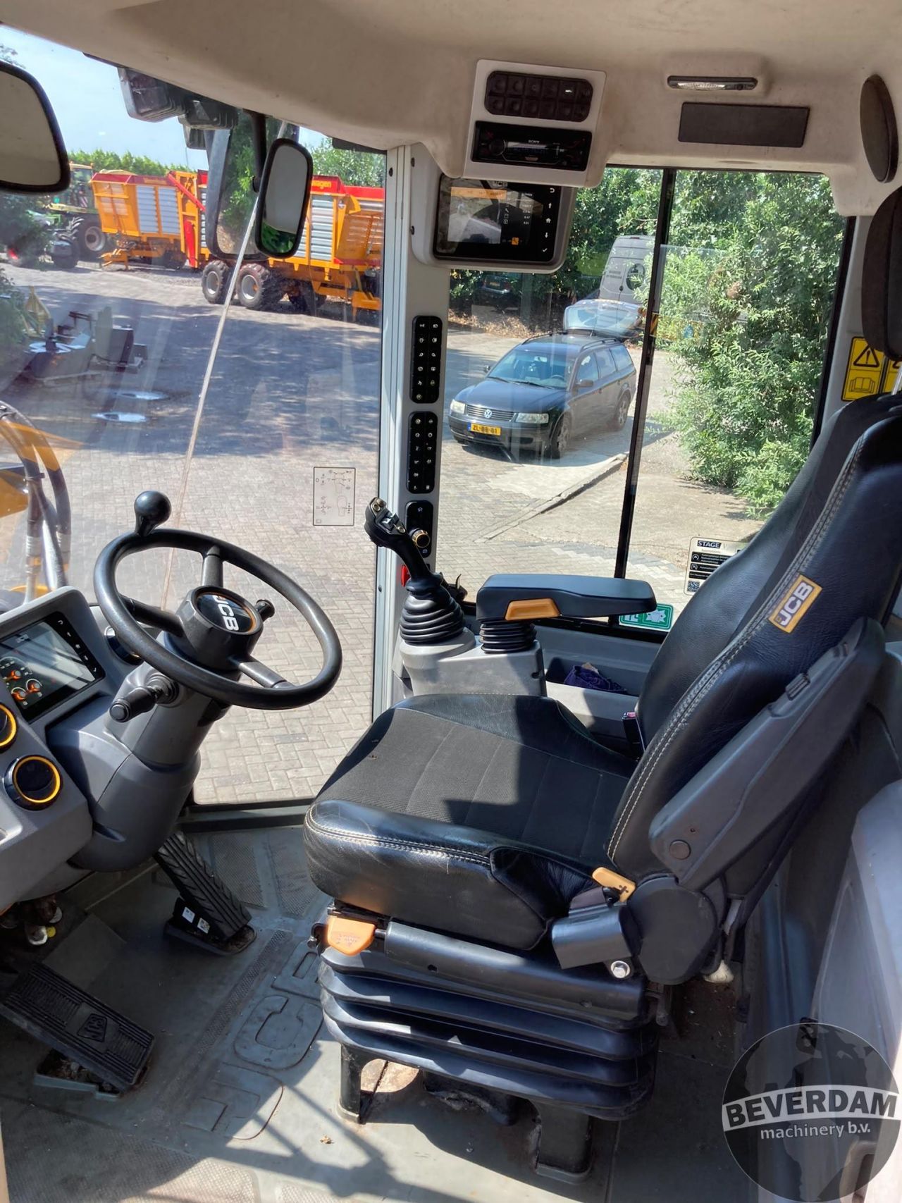 JCB 427 STAGE V AGRI