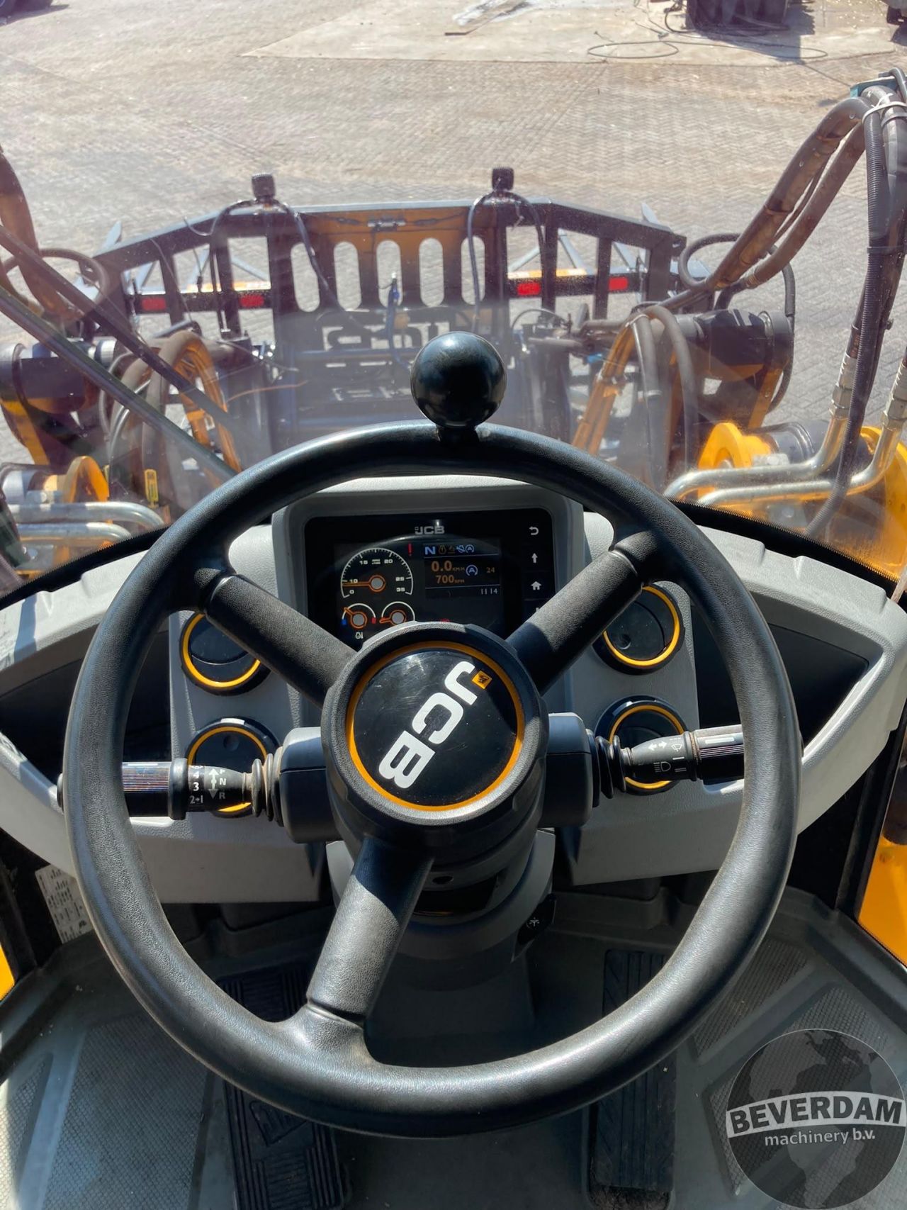JCB 427 STAGE V AGRI