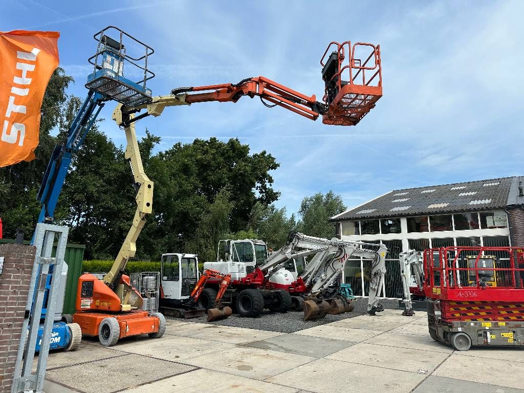 JLG E 400 AJPN