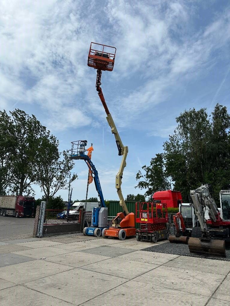 JLG E 400 AJPN