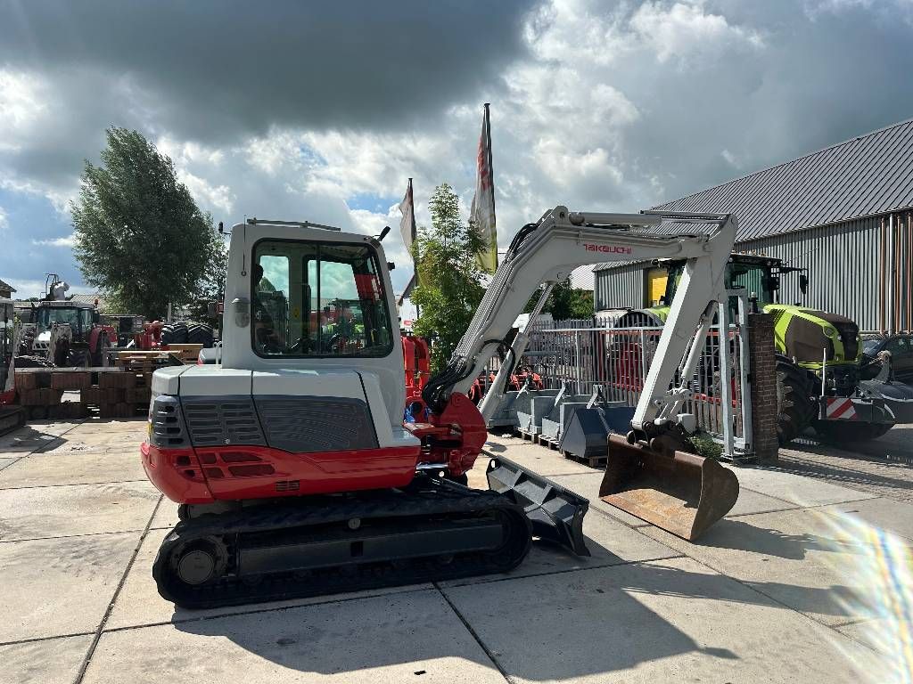 Takeuchi TB 250