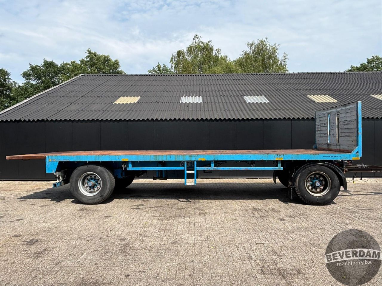 Renders platte wagen 8.5m