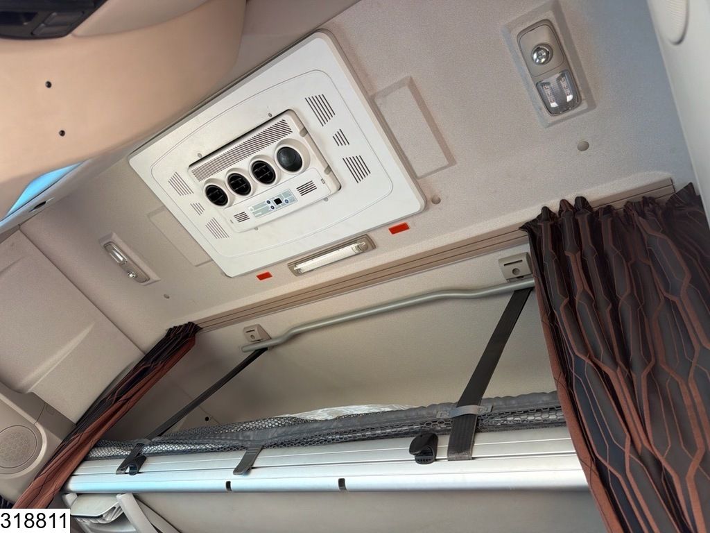 DAF XF 530 6x4, EURO 6d, Retarder, Standairco