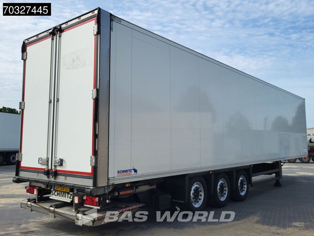 Schmitz SCB*S3B Tailgate 2000kg 2x Lift Axle