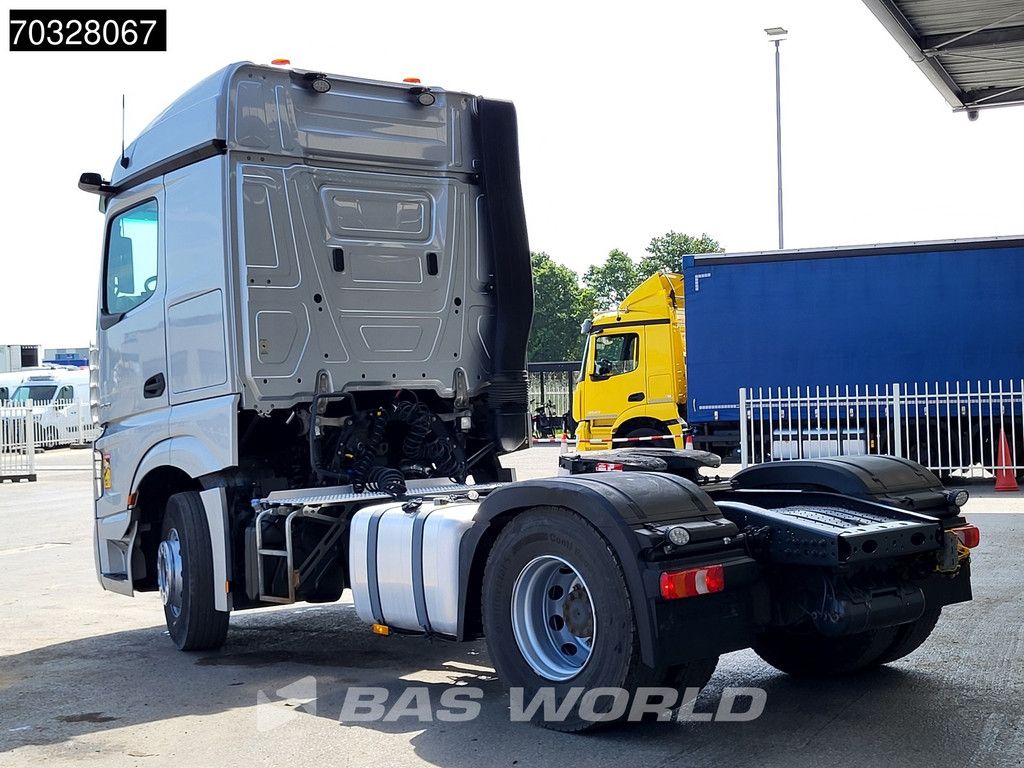 Mercedes Actros 1843 4X2 StreamSpace Navi