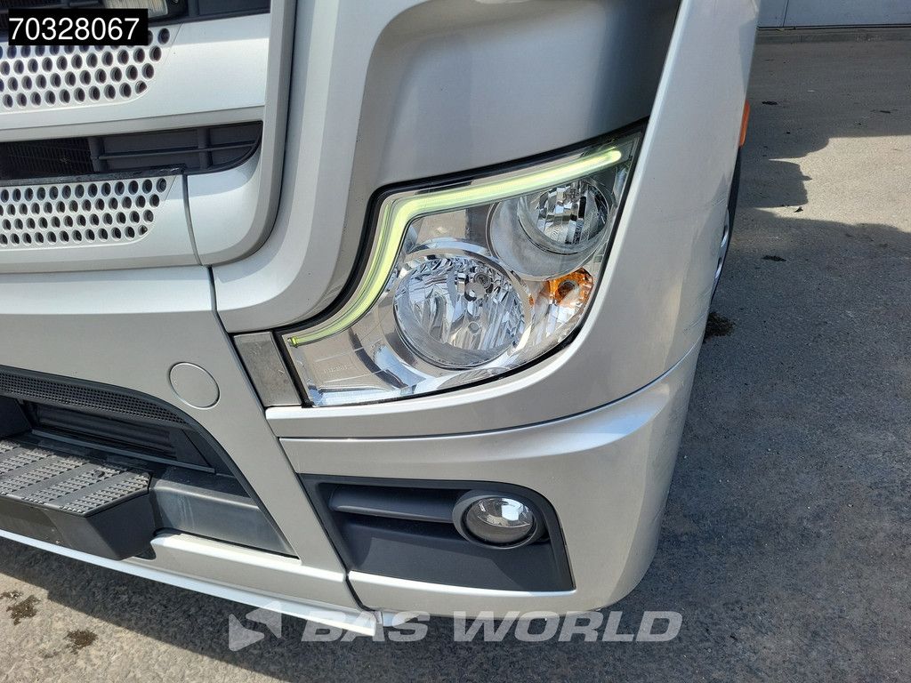 Mercedes Actros 1843 4X2 StreamSpace Navi