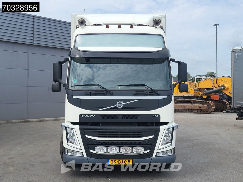 Volvo FM FM 4X2 6,45m Box 2t Tailgate Automatic Euro 6