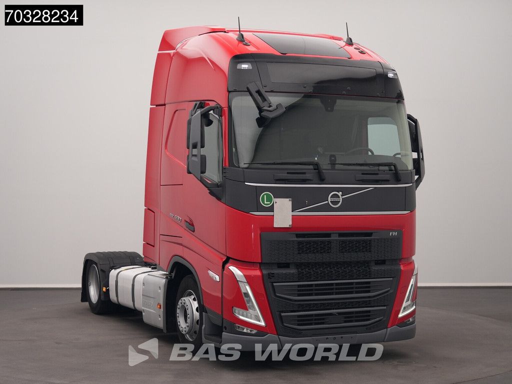 Volvo FH 460 4X2 XL Mega 2x Tanks Standklima ACC Navi