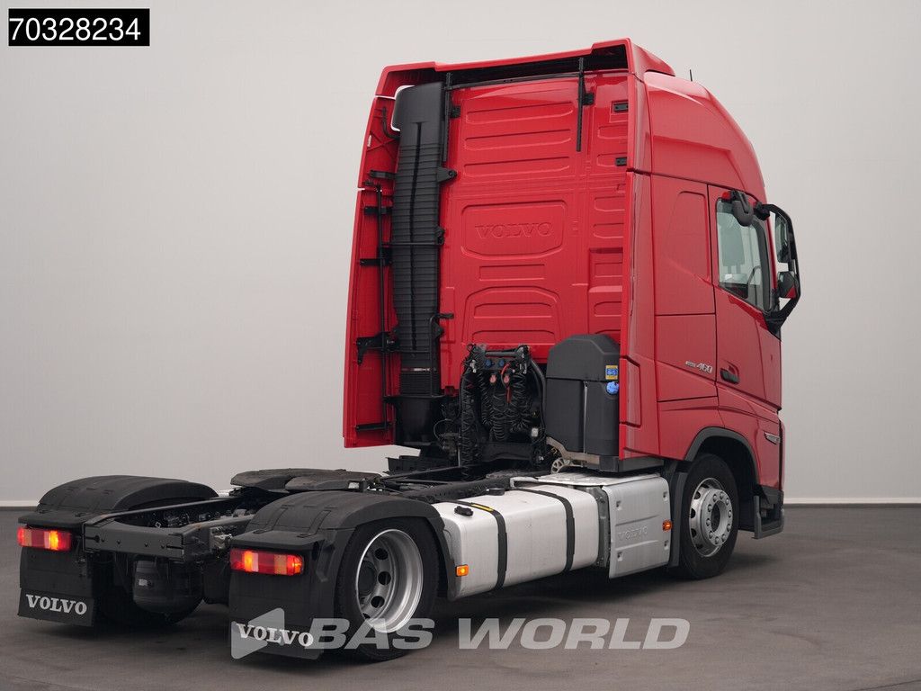 Volvo FH 460 4X2 XL Mega 2x Tanks Standklima ACC Navi
