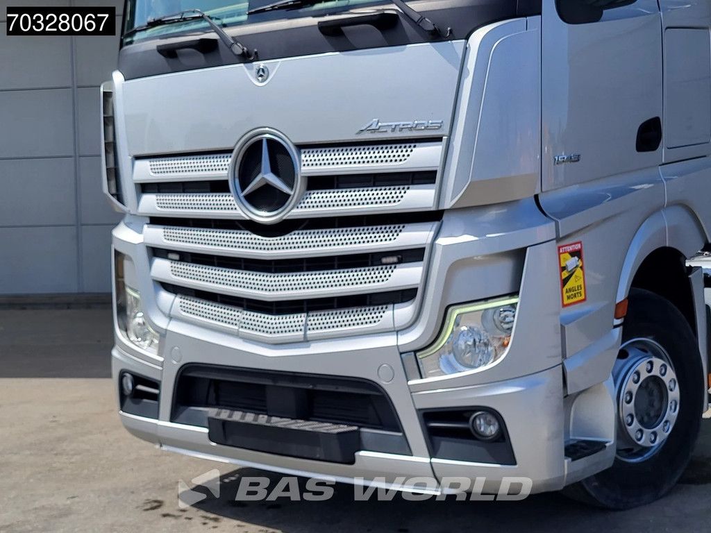 Mercedes Actros 1843 4X2 StreamSpace Navi
