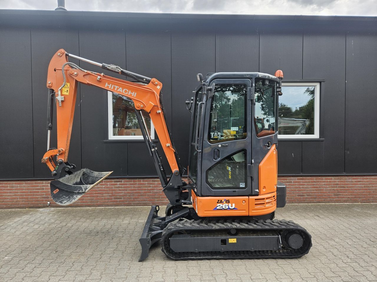 Hitachi ZX26U-6