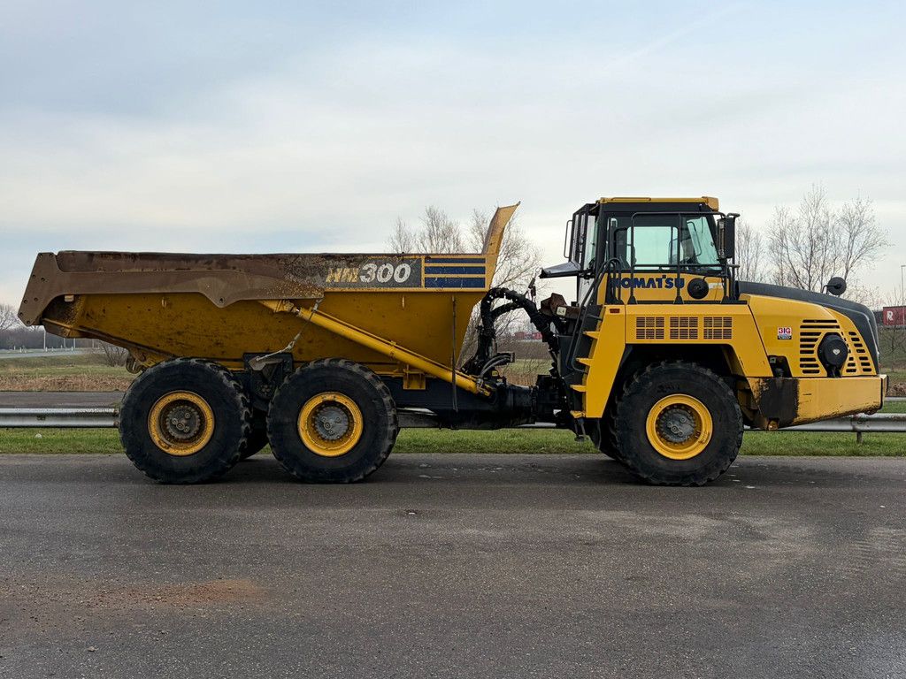 Komatsu HM300-3