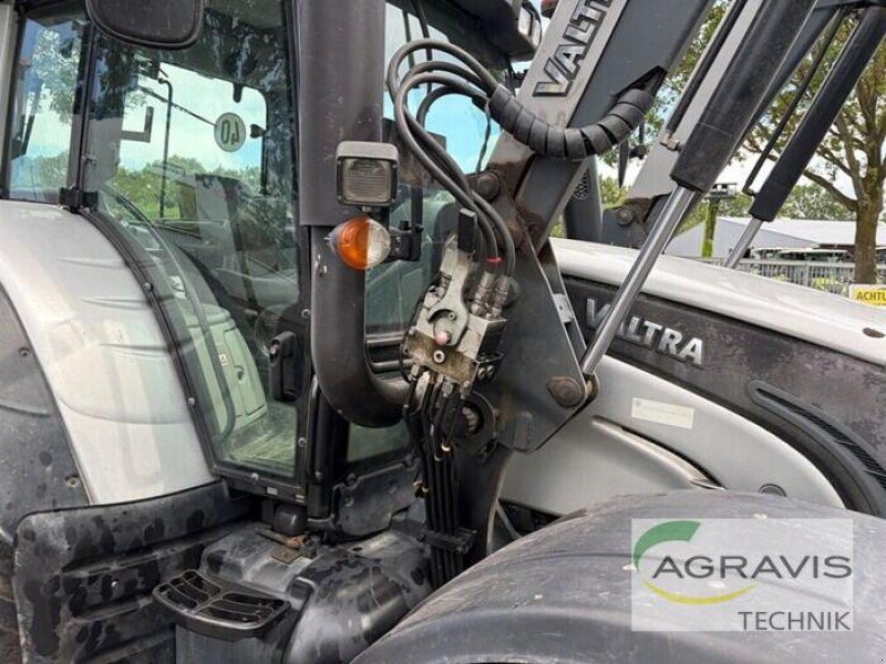 Valtra N 142 D