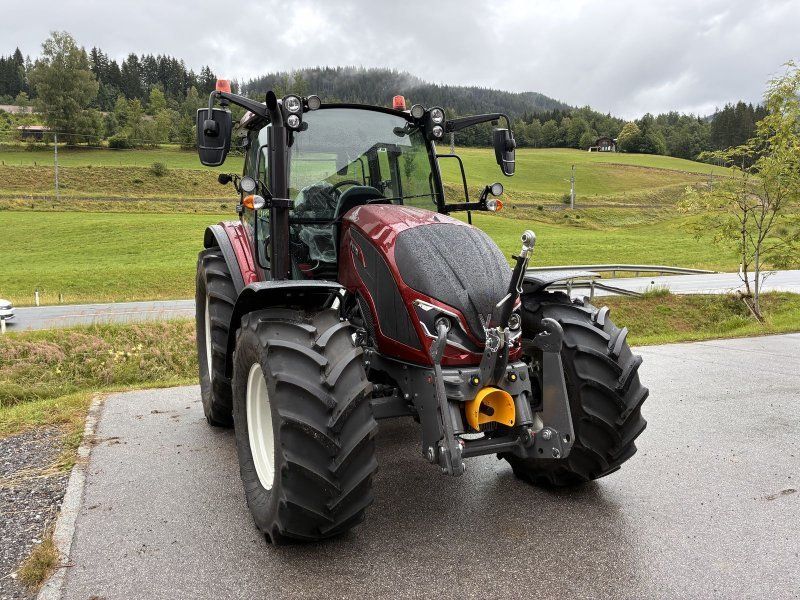 Valtra A115 Rotmetallic + FH+FZW