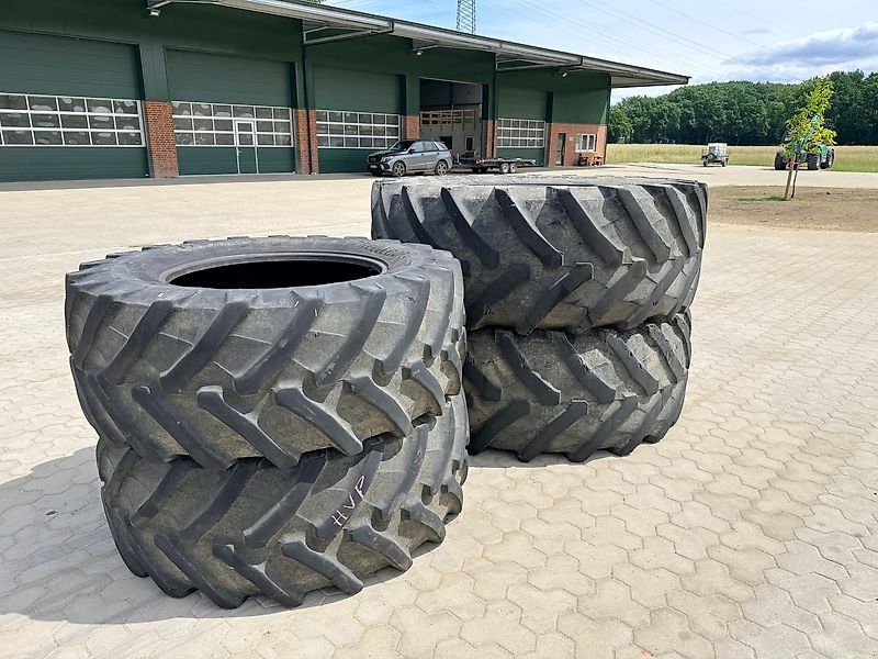 Trelleborg Komplettsatz 600/65 R34 + 710/70 R42