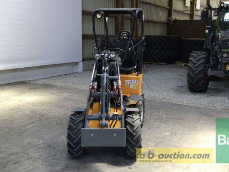 Giant G1200