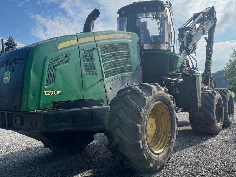 John Deere 1270E