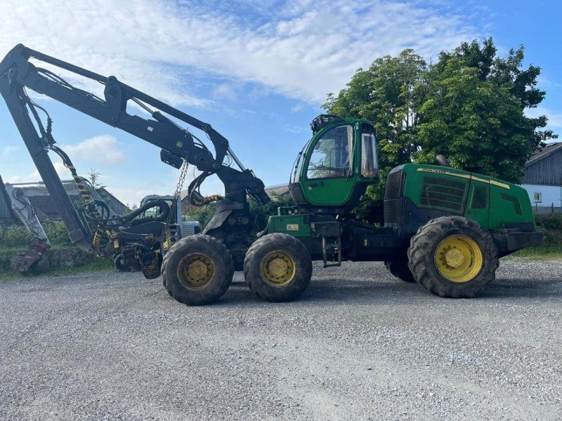 John Deere 1270E