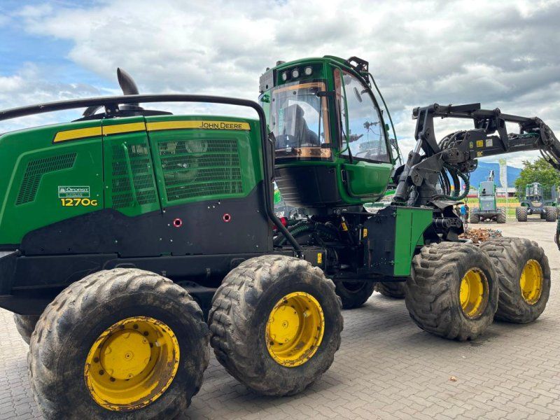 John Deere 1270G