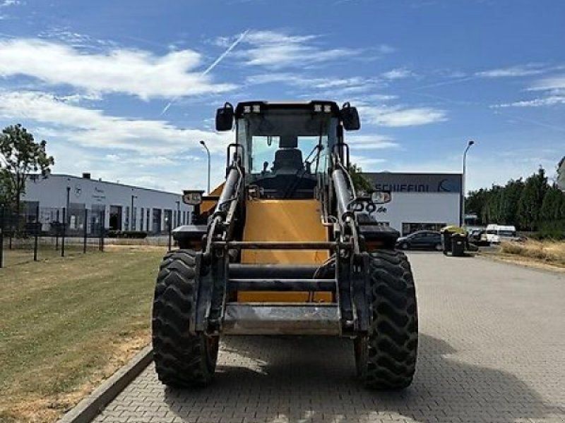 JCB 437 S5 HT