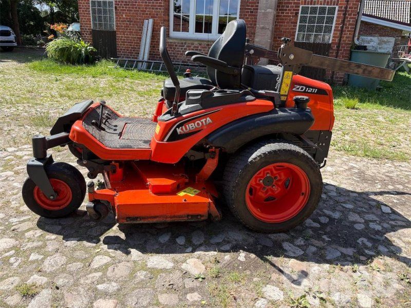 Kubota ZD1211R-EU