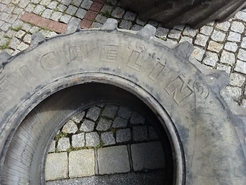 Michelin 540-65-R28
