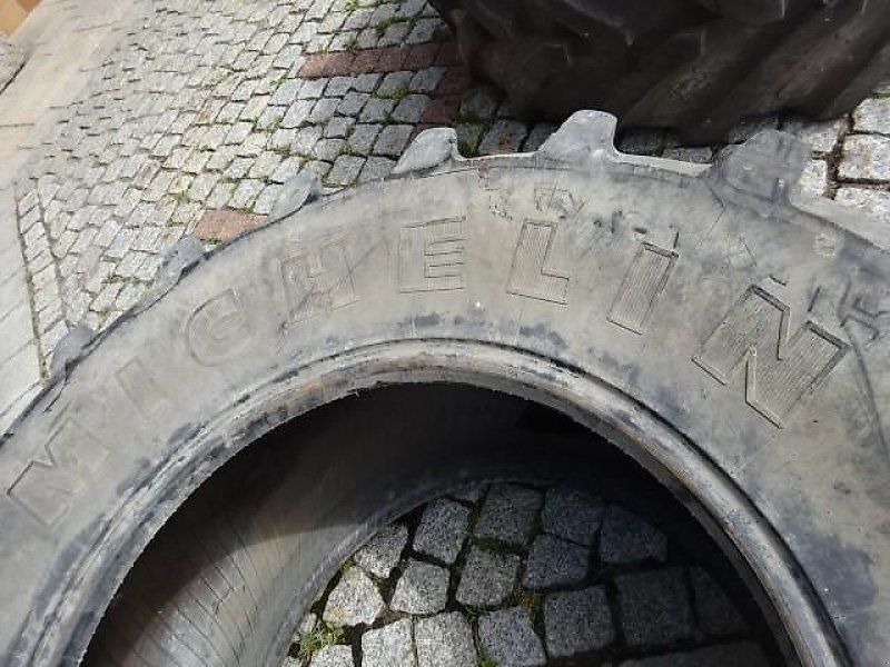 Michelin 540-65-R28
