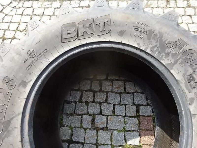 BKT 540/65-R 28