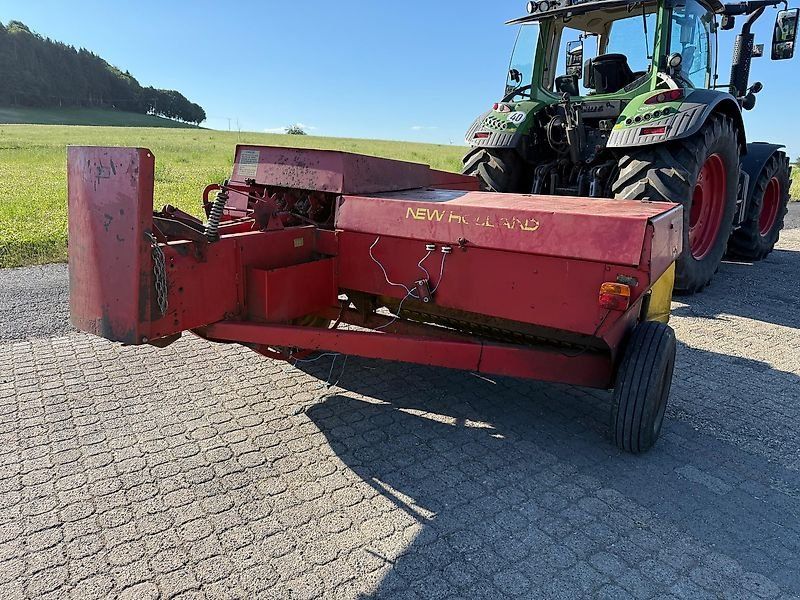 New Holland 376