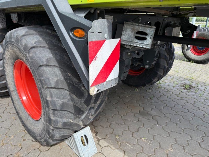 Claas Cargos 750